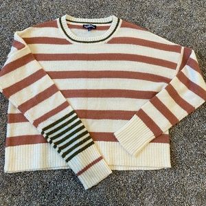 cute cropped pink striped sweater!!